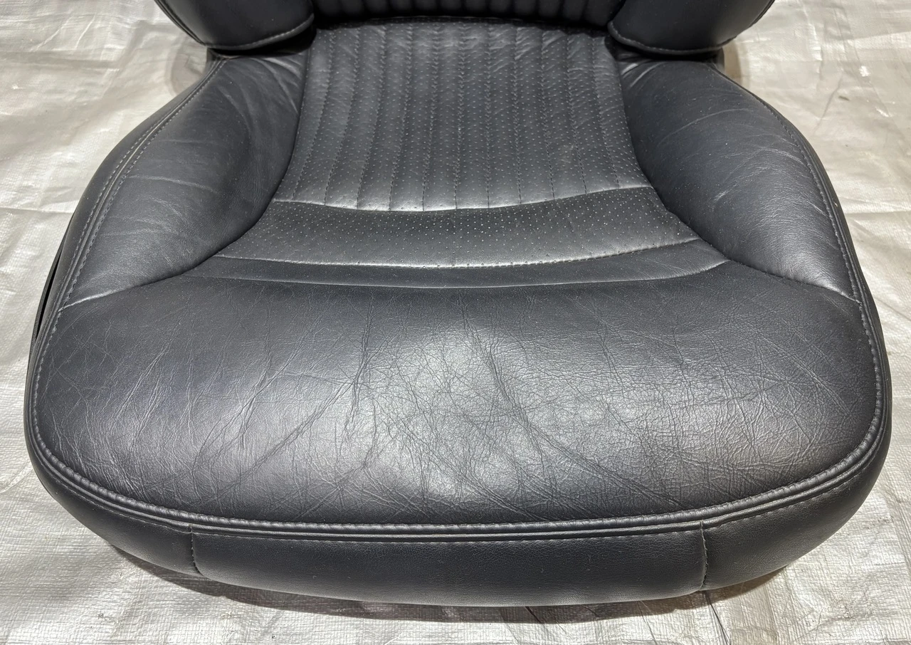1997-2004 Chevrolet C5 Corvette Passenger Side Black Leather Seat / C5032 - Image 4