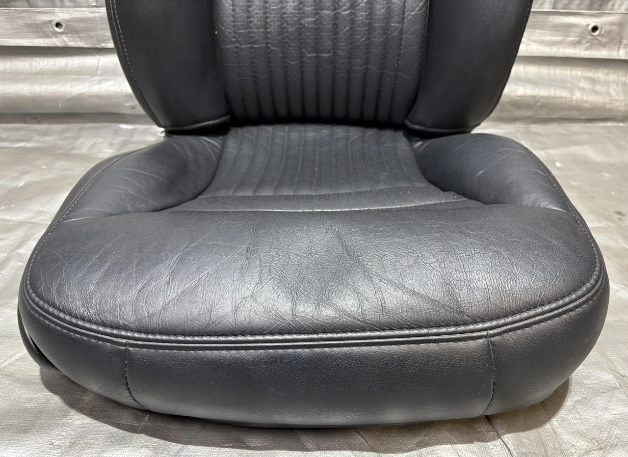 1997-2004 Chevrolet C5 Corvette Passenger Side Black Leather Seat / C5032 - Image 5
