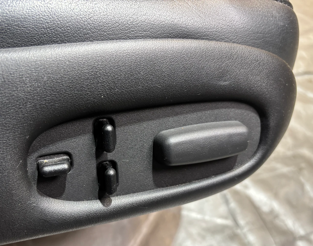 1997-2004 Chevrolet C5 Corvette Passenger Side Black Leather Seat / C5032 - Image 6
