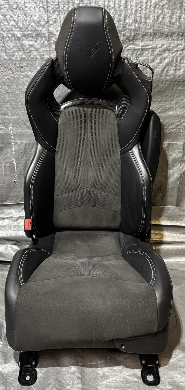 2020-2025 Chevrolet C8 Corvette Stingray GT2 Bucket Seats - Image 3
