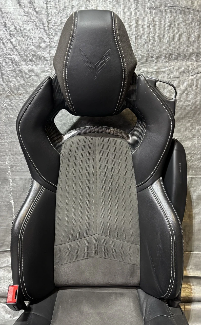 2020-2025 Chevrolet C8 Corvette Stingray GT2 Bucket Seats - Image 4